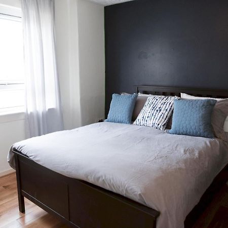 Pass The Keys Cozy Two Bed Flat Near Glasgow Airport & Paisley Buitenkant foto