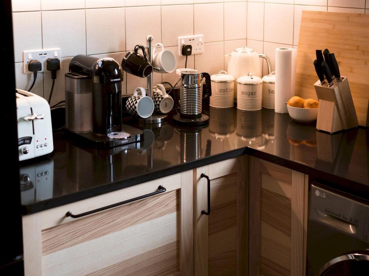 Pass The Keys Cozy Two Bed Flat Near Glasgow Airport & Paisley Buitenkant foto
